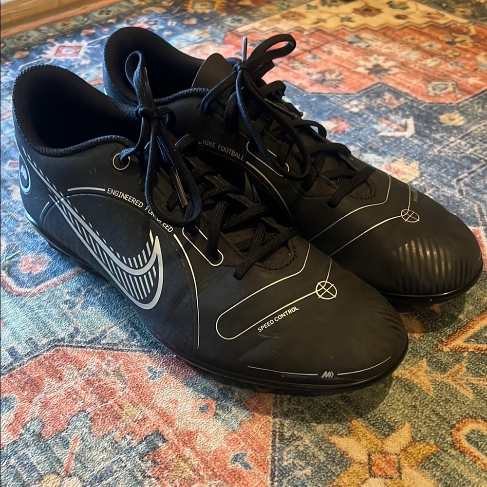 NWOT- Nike Soccer Cleats-  Sleek Design Monochromatic Look